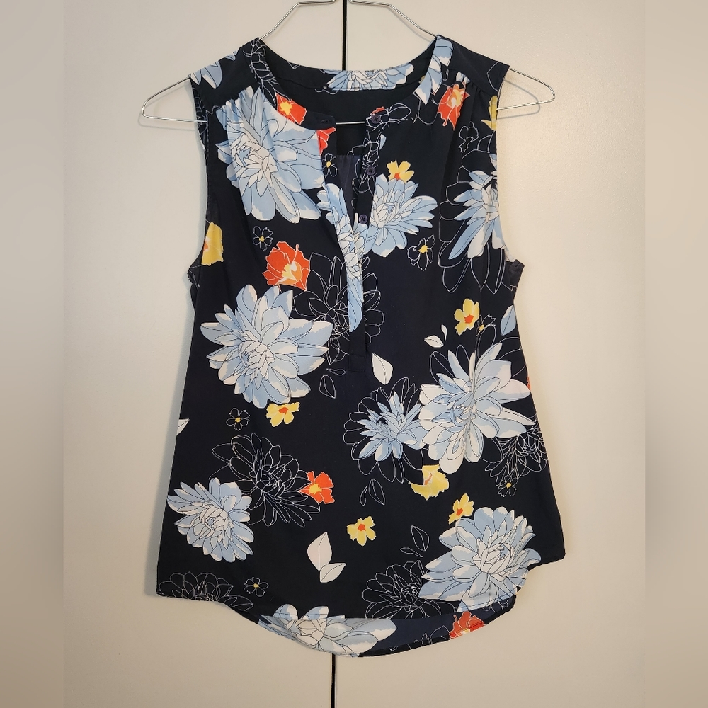 💥Navy Floral Blouse💥